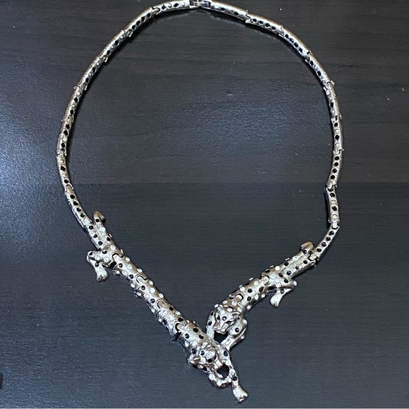 Unsigned Silver-tone Double Panther Leopard Articulated Necklace Earrings Set - Picture 6 of 16